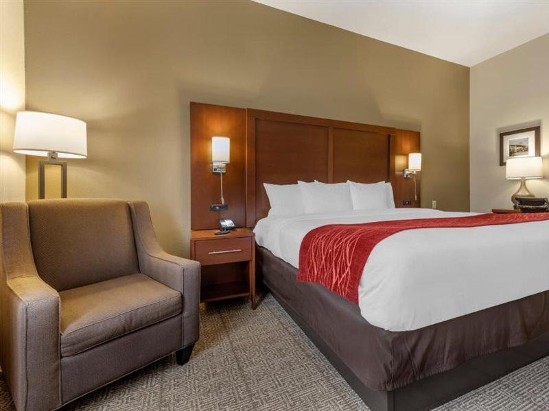 Comfort Inn & Suites Streetsboro - Kent Екстериор снимка