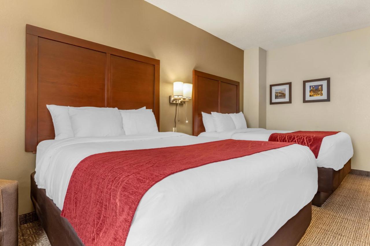 Comfort Inn & Suites Streetsboro - Kent Екстериор снимка