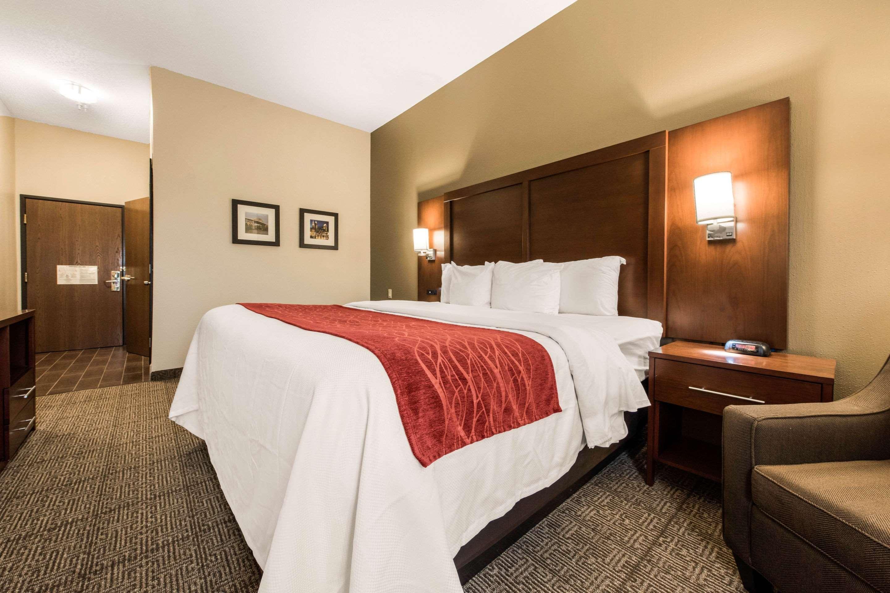 Comfort Inn & Suites Streetsboro - Kent Екстериор снимка
