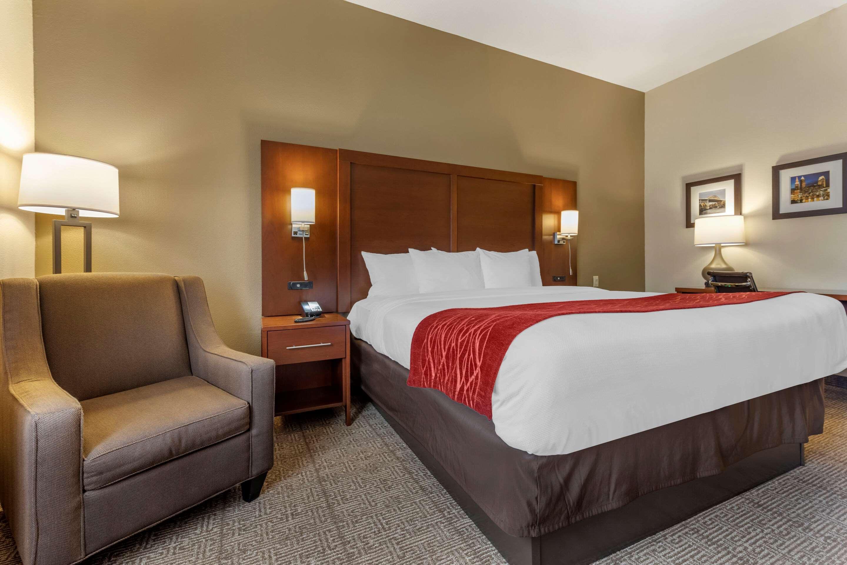 Comfort Inn & Suites Streetsboro - Kent Екстериор снимка