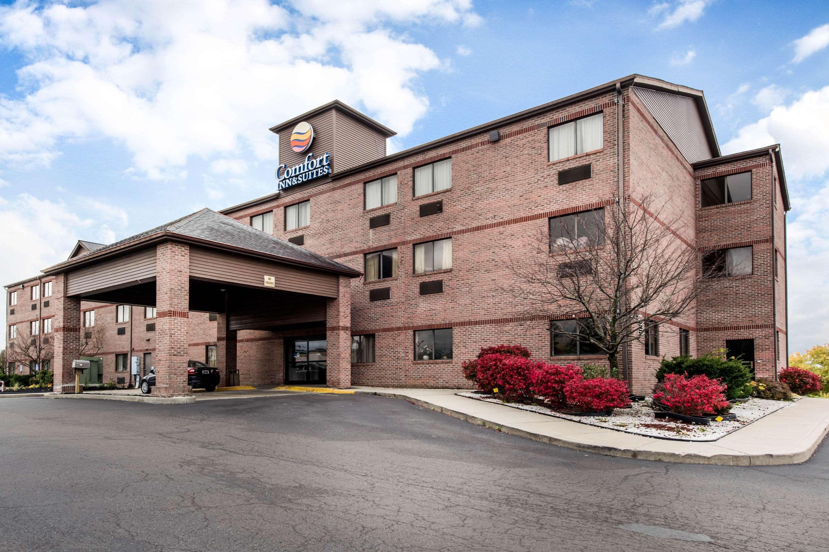 Comfort Inn & Suites Streetsboro - Kent Екстериор снимка