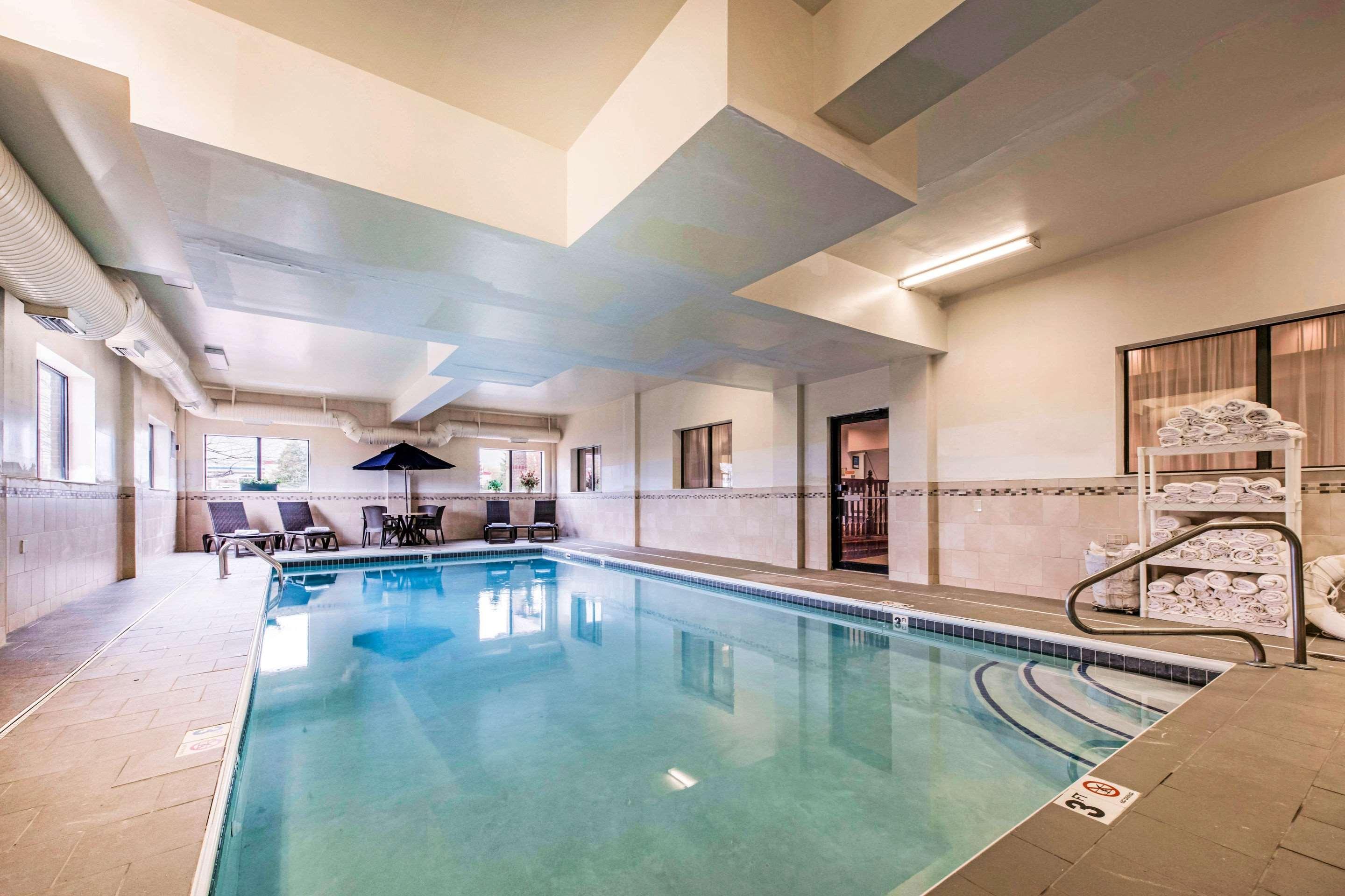 Comfort Inn & Suites Streetsboro - Kent Екстериор снимка