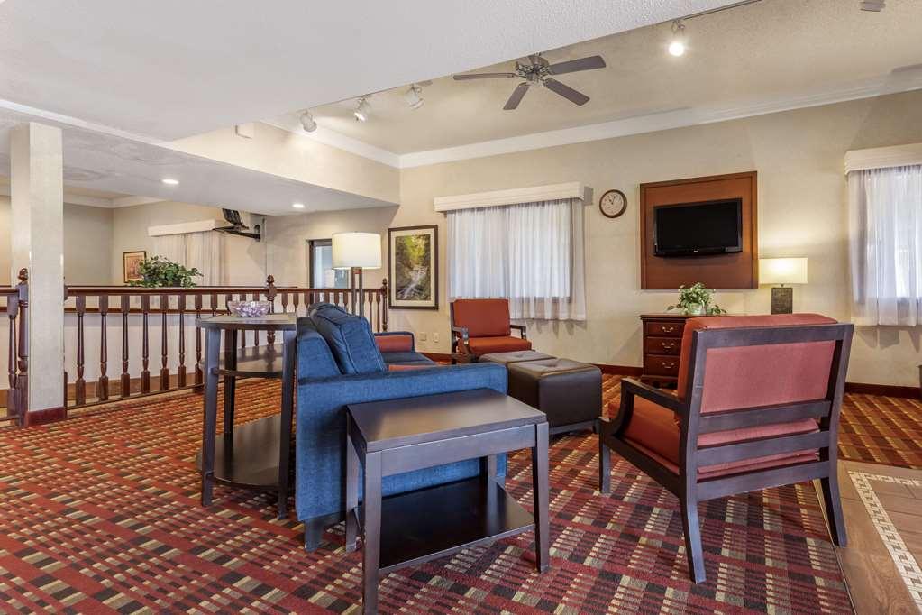 Comfort Inn & Suites Streetsboro - Kent Интериор снимка