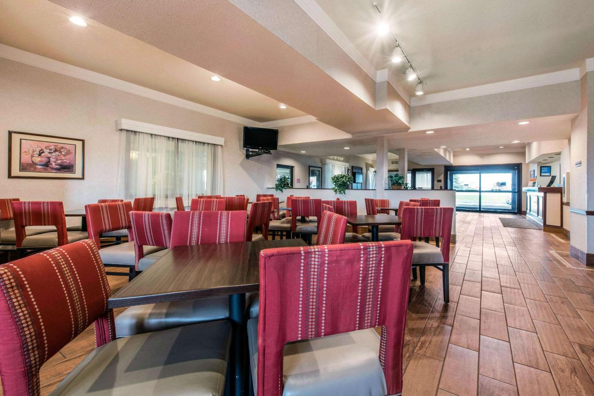 Comfort Inn & Suites Streetsboro - Kent Екстериор снимка