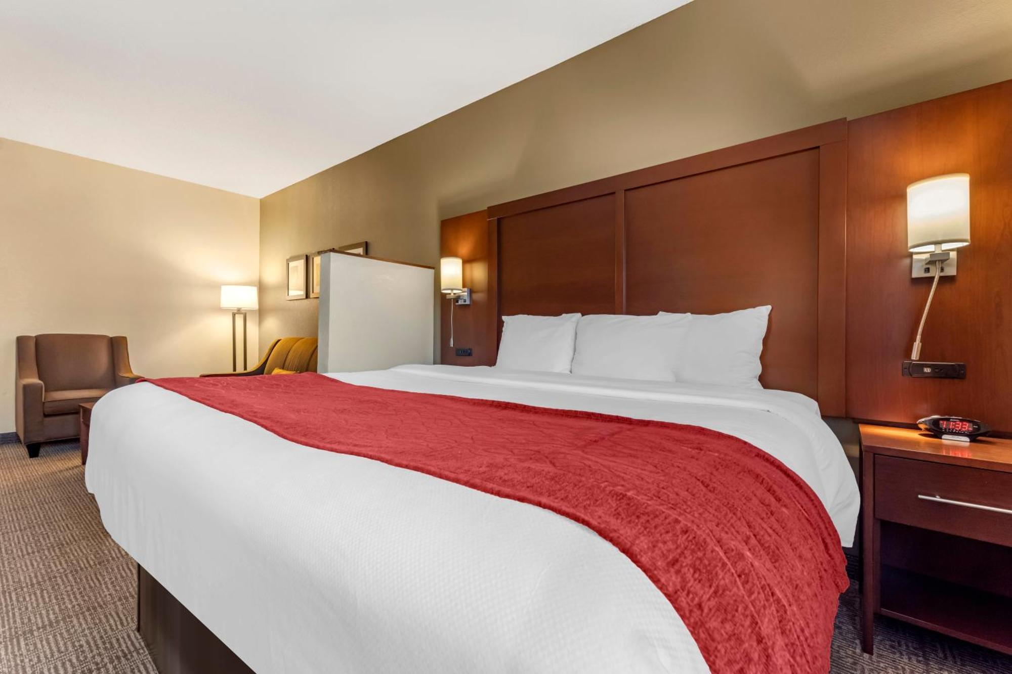 Comfort Inn & Suites Streetsboro - Kent Екстериор снимка
