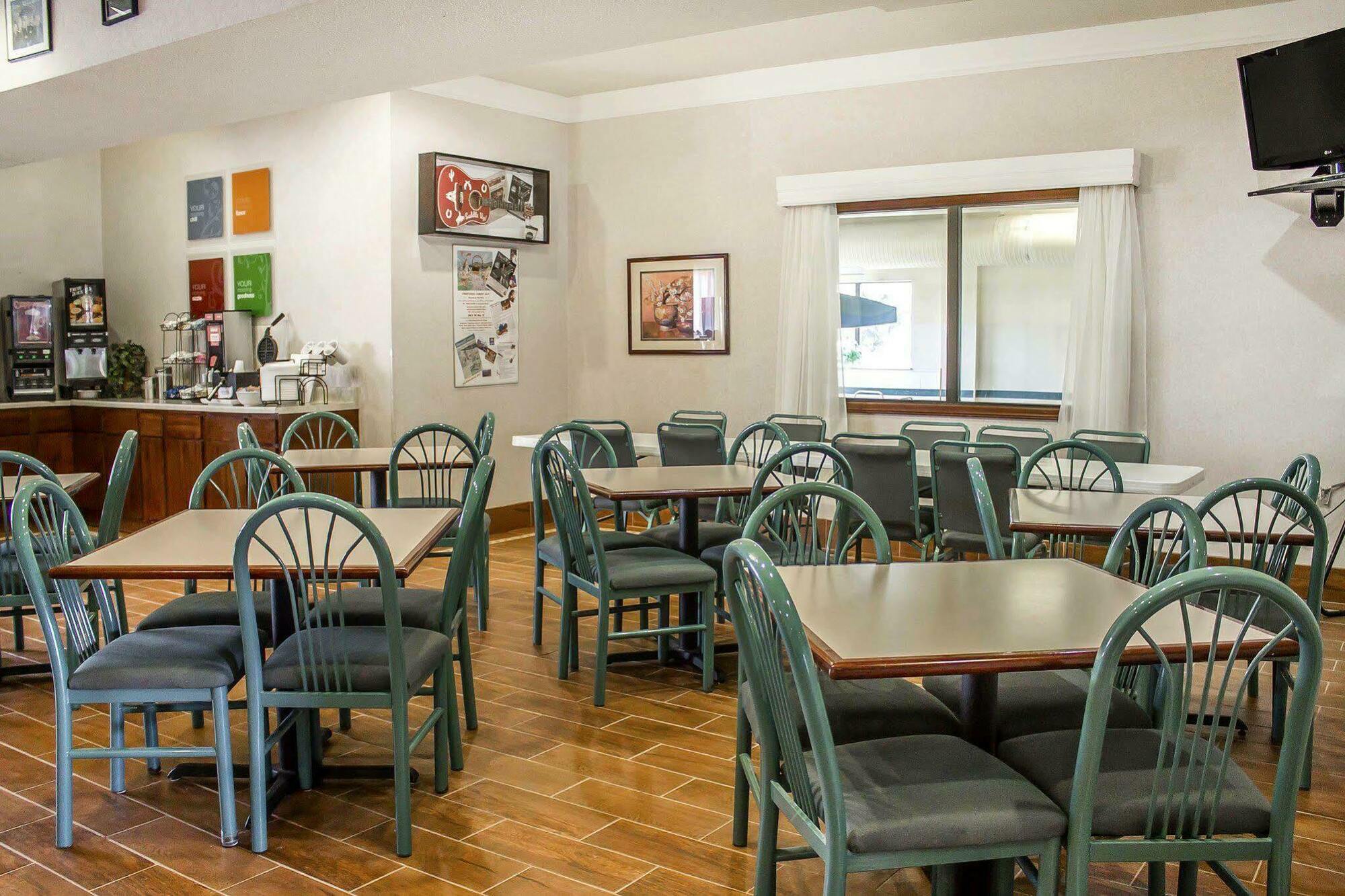 Comfort Inn & Suites Streetsboro - Kent Екстериор снимка