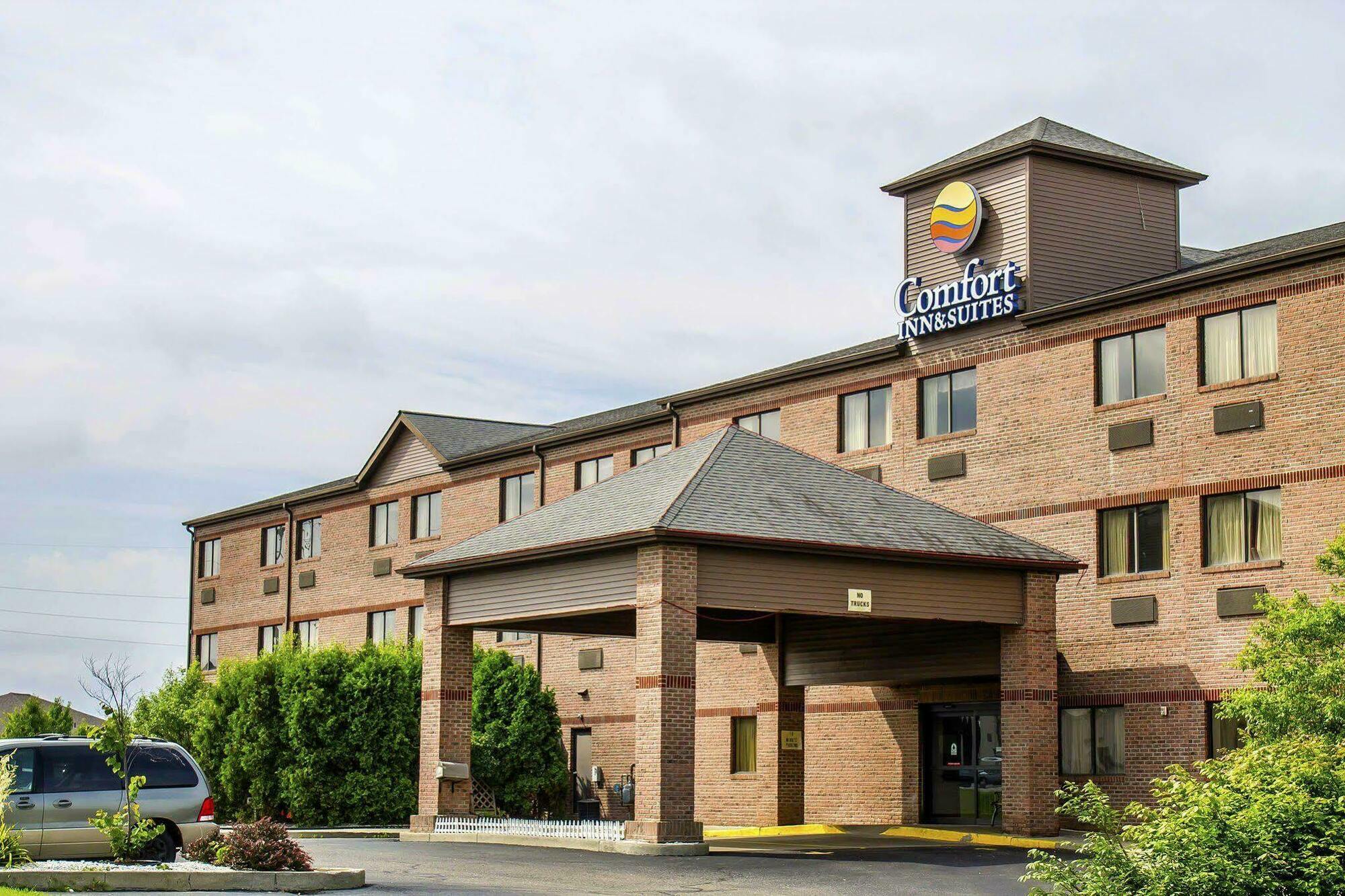 Comfort Inn & Suites Streetsboro - Kent Екстериор снимка